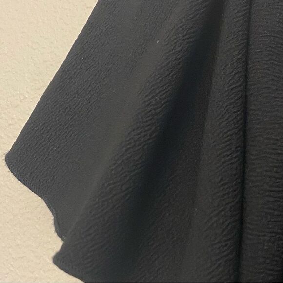 LuLaRoe CiCi Off Shoulder Black Dress Ruffles fitted LBD Size XXS Nwt - Picture 9 of 13